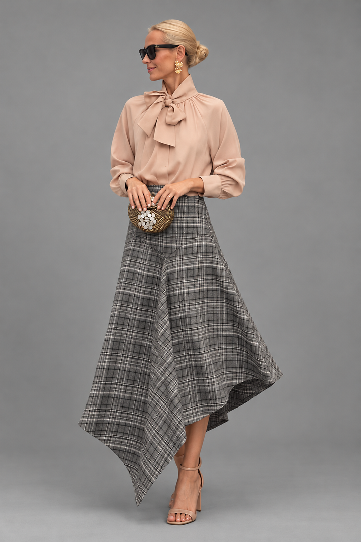 Vittoria | Elegant Set with Bow Blouse and Checkered Skirt