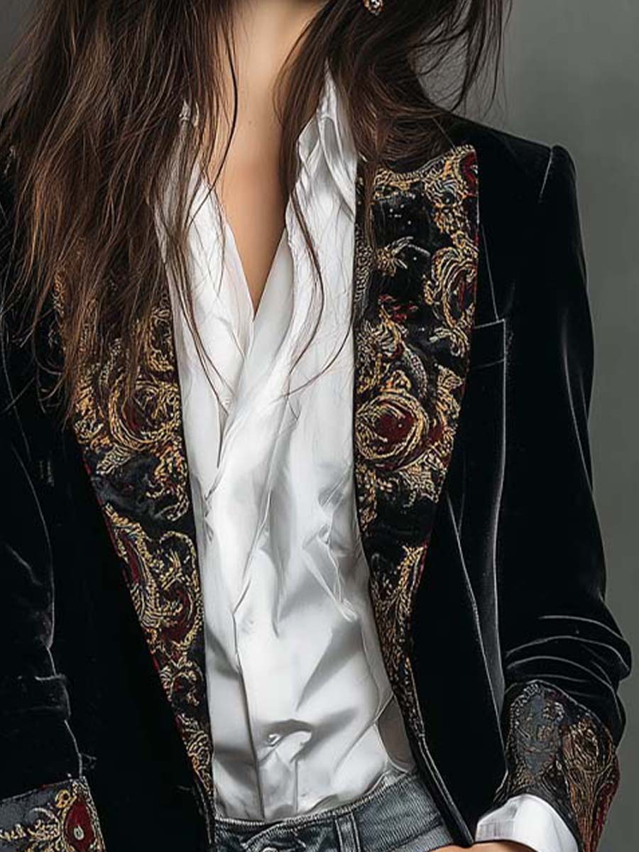 Leontine | Fitted Black Baroque Print Blazer