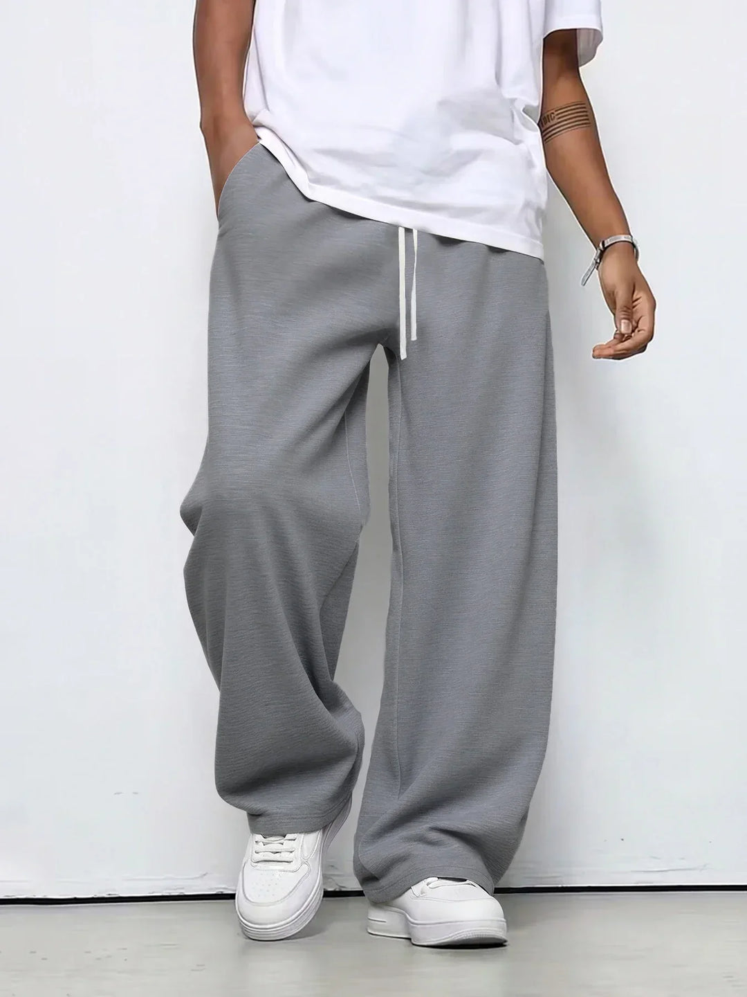 Valmont | Elegant and Loose Jogger Pants