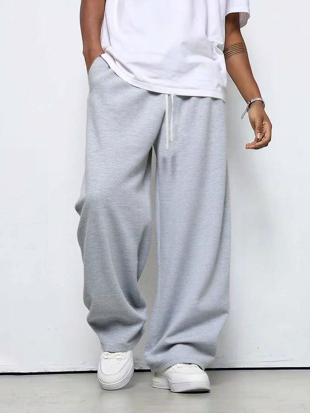 Valmont | Elegant and Loose Jogger Pants